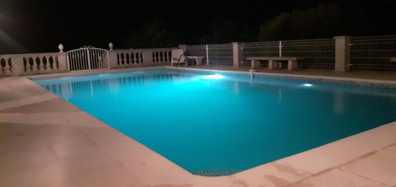 הוילה Bernis Maisonnette Au Pied De La Garrigue מראה חיצוני תמונה